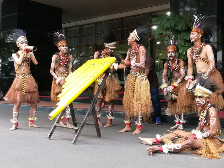 Cultural tours in Malaysia with Explore Horizons